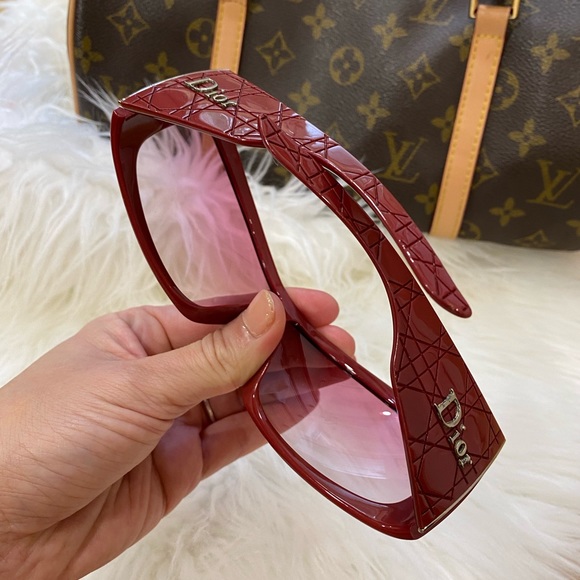 GIVEAWAY 🔥🔥 READ BELOW DIOR DOLLS‼️ - Picture 8 of 9